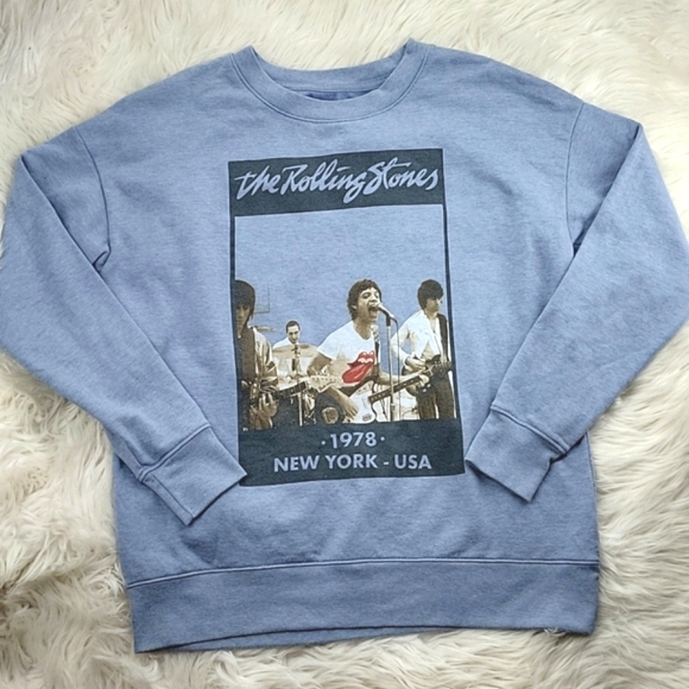 American Eagle Size Small Light Blue Crew Neck Rolling Stones Graphic sw…